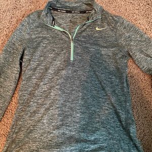 Nike blue half zip, adult small